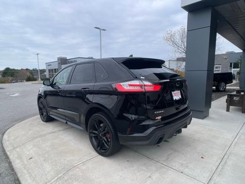 2019 Ford Edge ST