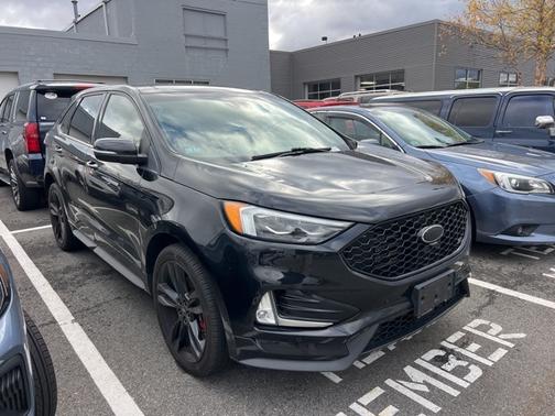2019 Ford Edge ST