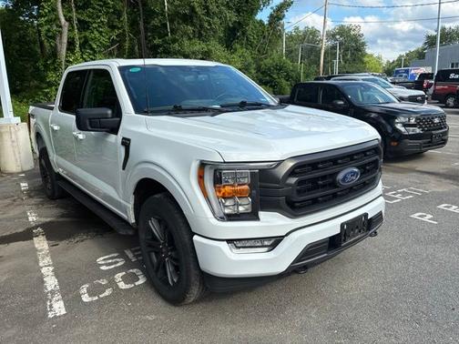 OXFORD WHITE 2023 Ford F-150 XLT