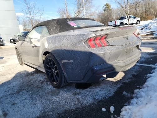 2025 Ford Mustang ECOBOOST PREMIUM