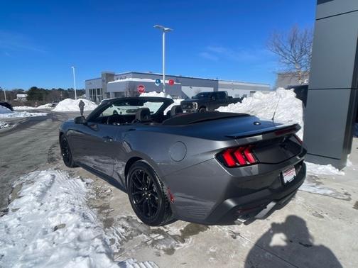 2025 Ford Mustang ECOBOOST PREMIUM