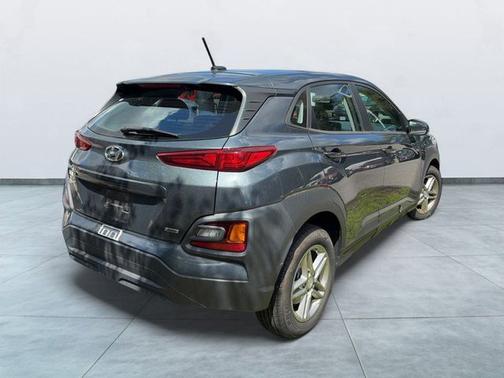 Thunder Gray 2019 Hyundai KONA SE