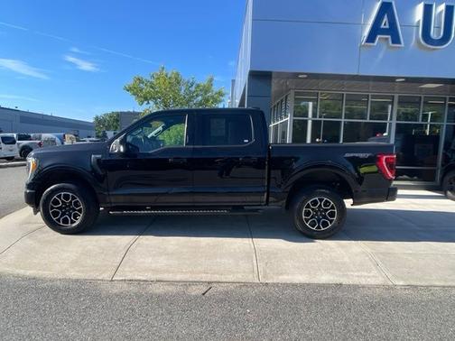 AGATE BLACK METALLIC 2022 Ford F-150 XLT
