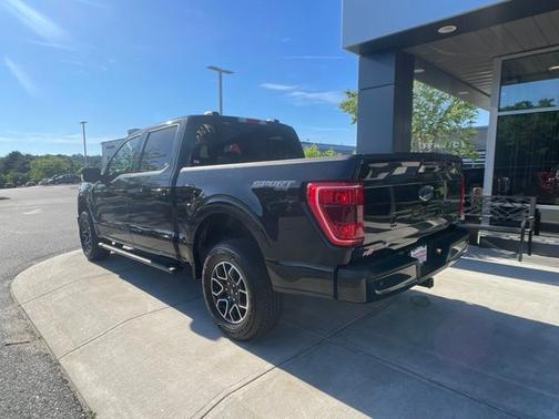 AGATE BLACK METALLIC 2022 Ford F-150 XLT