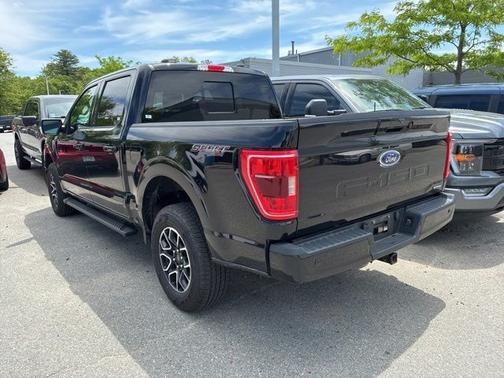 AGATE BLACK METALLIC 2022 Ford F-150 XLT