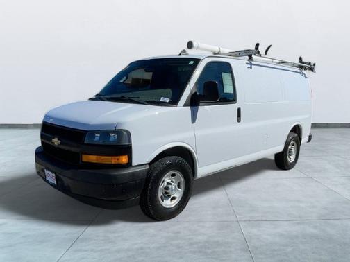 Summit White 2019 Chevrolet Express 2500 WORK VAN