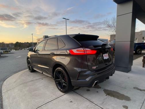 2020 Ford Edge ST