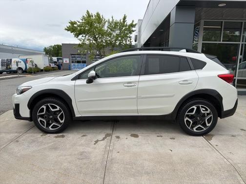 Crystal White Pearl 2020 Subaru Crosstrek LIMITED