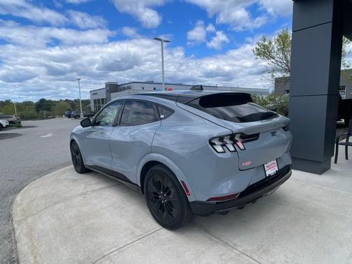GLACIER GRAY MET TRI-COAT 2025 Ford Mustang Mach-E GT