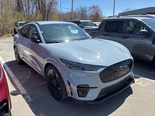 GLACIER GRAY MET TRI-COAT 2025 Ford Mustang Mach-E GT
