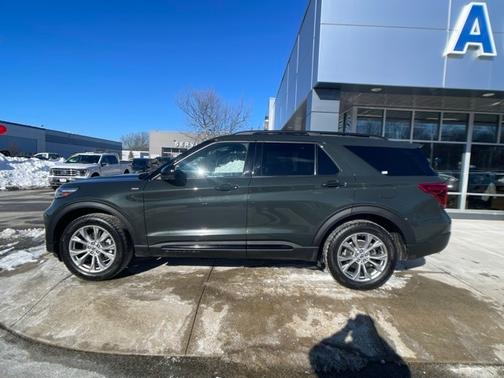 2022 Ford Explorer ST-LINE