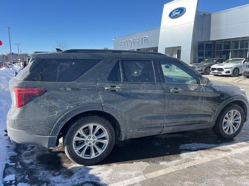 2022 Ford Explorer ST-LINE
