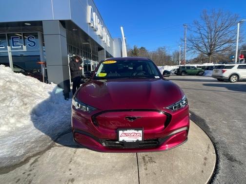 2025 Ford Mustang Mach-E PREMIUM