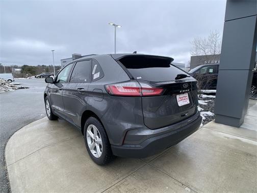 2023 Ford Edge SE