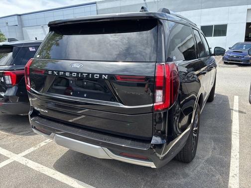AGATE BLACK METALLIC 2025 Ford Expedition PLATINUM