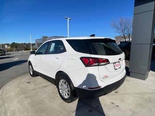 2022 Chevrolet Equinox LS