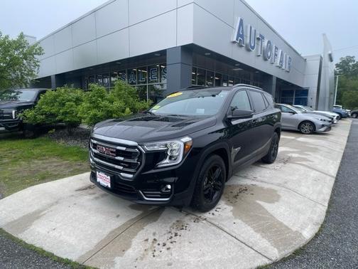 2024 GMC Terrain AT4