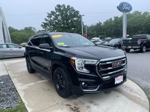 2024 GMC Terrain AT4