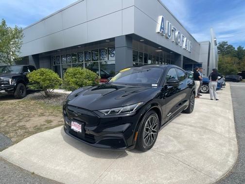 2024 Ford Mustang Mach-E PREMIUM