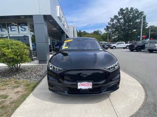 2024 Ford Mustang Mach-E PREMIUM