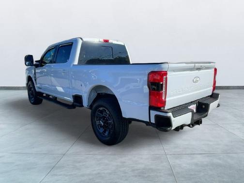 OXFORD WHITE 2024 Ford F-350 LARIAT SUPER DUTY