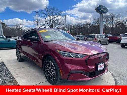 MOLTEN MAGENTA TINTED CC 2025 Ford Mustang Mach-E PREMIUM