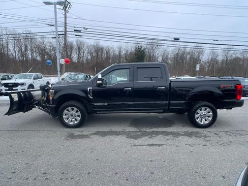 2022 Ford F-350 PLATINUM