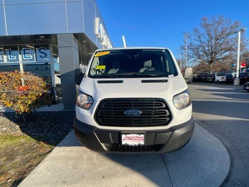 2019 Ford Transit-250 130 WB LOW ROOF CARGO