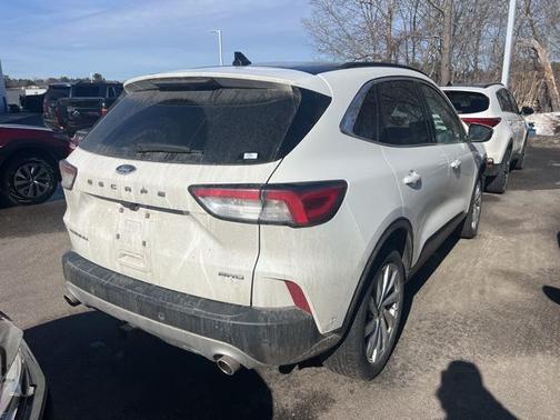 2021 Ford Escape TITANIUM
