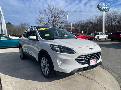 STAR WHITE METALLIC TRI-COA 2021 Ford Escape TITANIUM