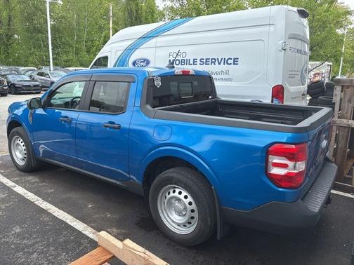 VELOCITY BLUE METALLIC 2022 Ford Maverick XL