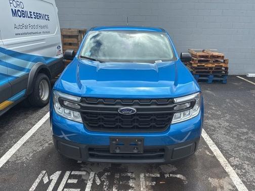 VELOCITY BLUE METALLIC 2022 Ford Maverick XL