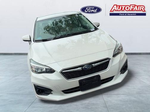 Crystal White Silica 2019 Subaru Impreza 2.0I PREMIUM