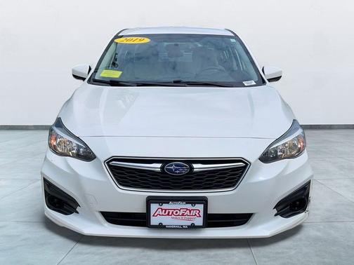 Crystal White Silica 2019 Subaru Impreza 2.0I PREMIUM
