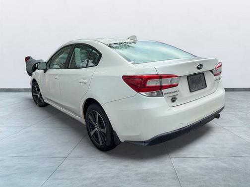 Crystal White Silica 2019 Subaru Impreza 2.0I PREMIUM