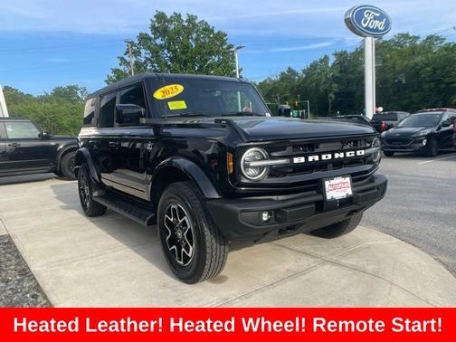 SHADOW BLACK 2025 Ford Bronco OUTER BANKS