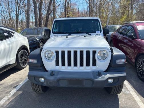 Bright White Clearcoat 2018 Jeep Wrangler Unlimited SPORT