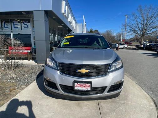 2017 Chevrolet Traverse LS