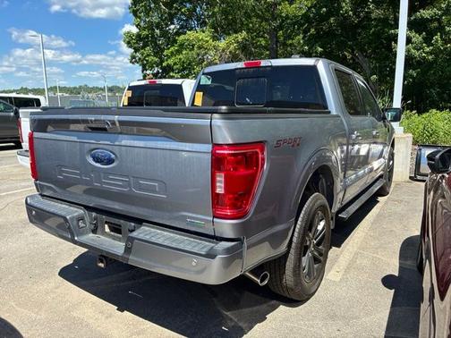 ICONIC SILVER METALLIC 2022 Ford F-150 XLT