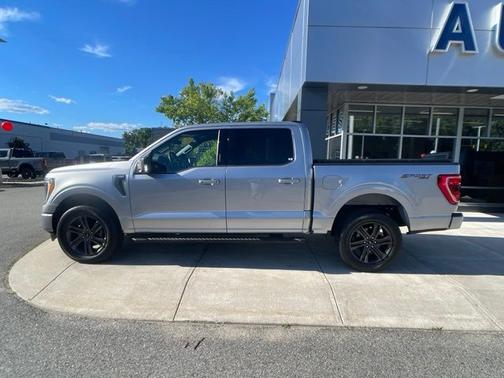 ICONIC SILVER METALLIC 2022 Ford F-150 XLT