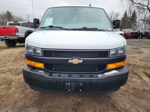 Summit White 2022 Chevrolet Express 3500 WORK VAN