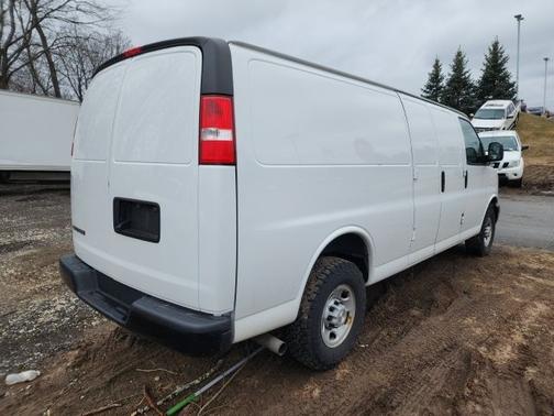 Summit White 2022 Chevrolet Express 3500 WORK VAN