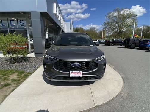 2023 Ford Escape ST-LINE ELITE