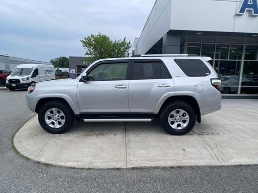 2020 Toyota 4Runner SR5