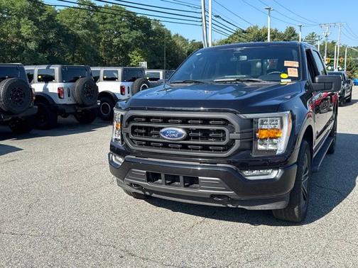 AGATE BLACK METALLIC 2023 Ford F-150 XLT