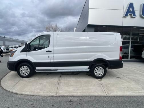 2024 Ford Transit-250 BASE