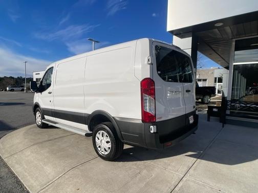 2024 Ford Transit-250 BASE