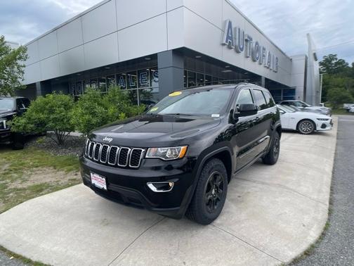 2017 Jeep Grand Cherokee LAREDO