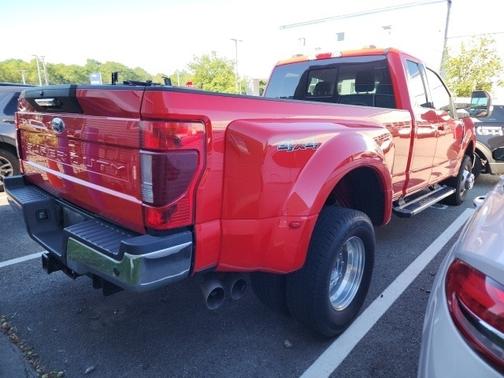 2022 Ford F-350 LARIAT SUPER DUTY
