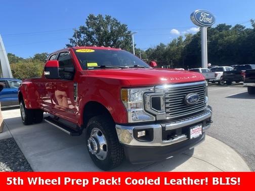 2022 Ford F-350 LARIAT SUPER DUTY